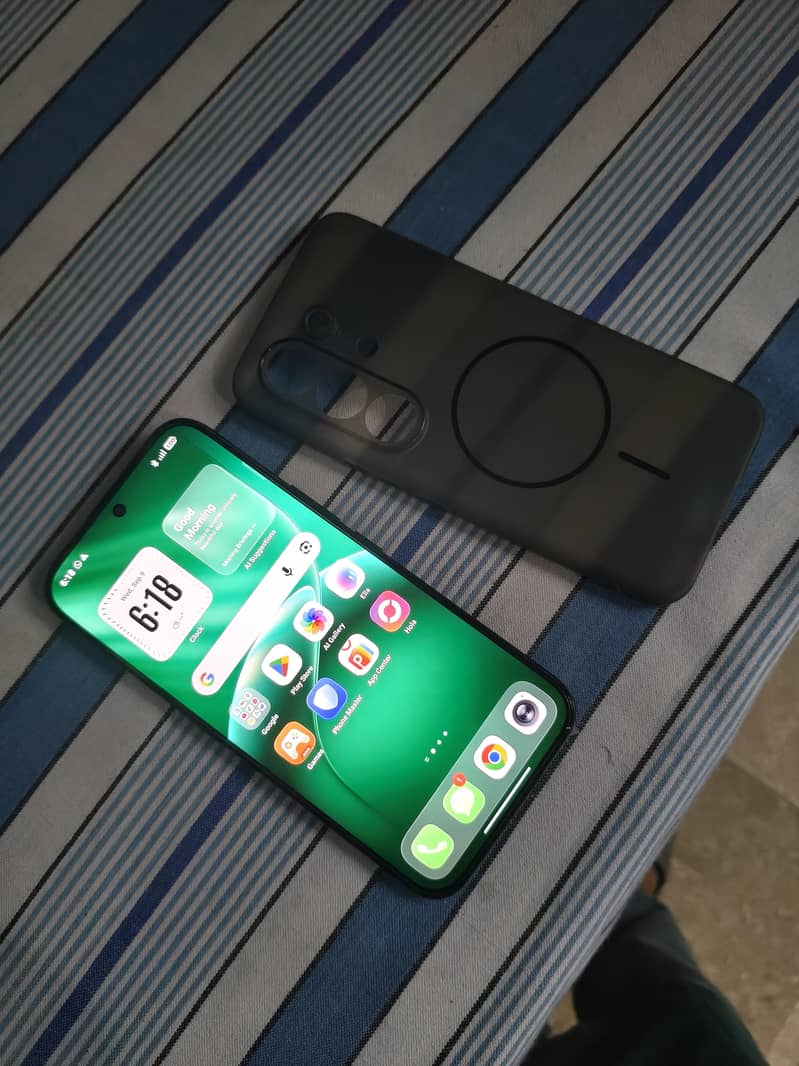 Tecno CAMON 50 Pro 0