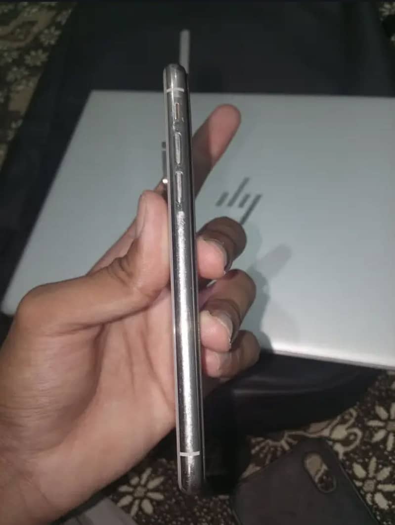 Apple iPhone X (urgent sale) 3