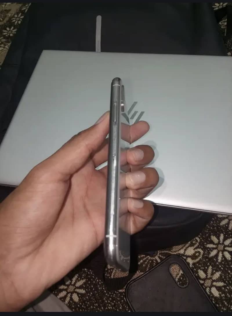 Apple iPhone X (urgent sale) 4