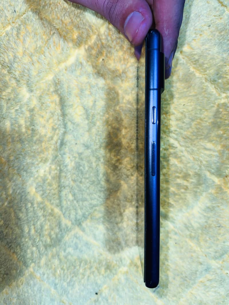 Google Pixel 7 4