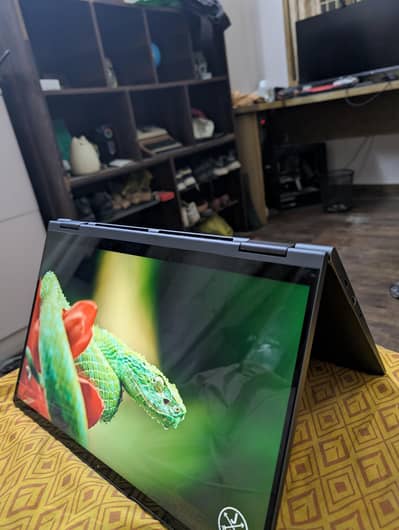 Lenovo Yoga 7i 11th i7 | x1 carbon XPS surface HP spectre zenbook