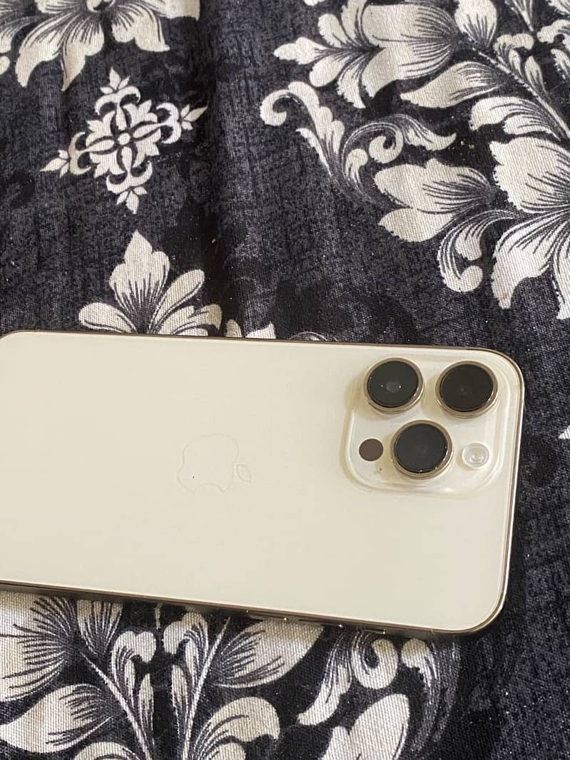 Iphone 14 pro max 3