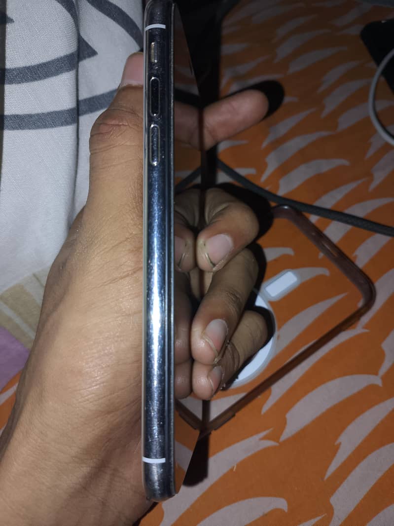 Apple iPhone X 2