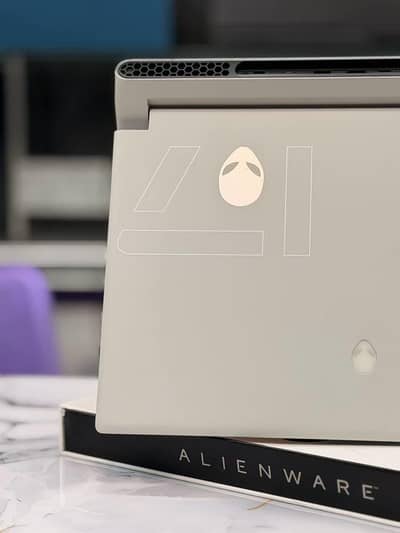 Alienware X17 R2 – RTX 3080 Ti | Core i9 | 32GB RAM | 1TB SSD
