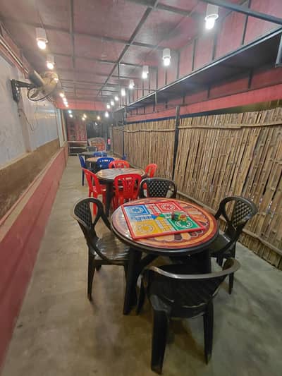 Table and chairs set