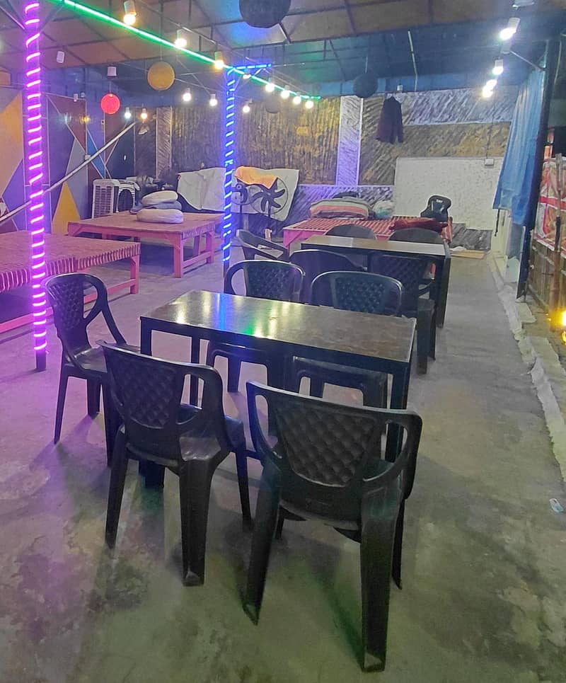 Table and chairs set 4