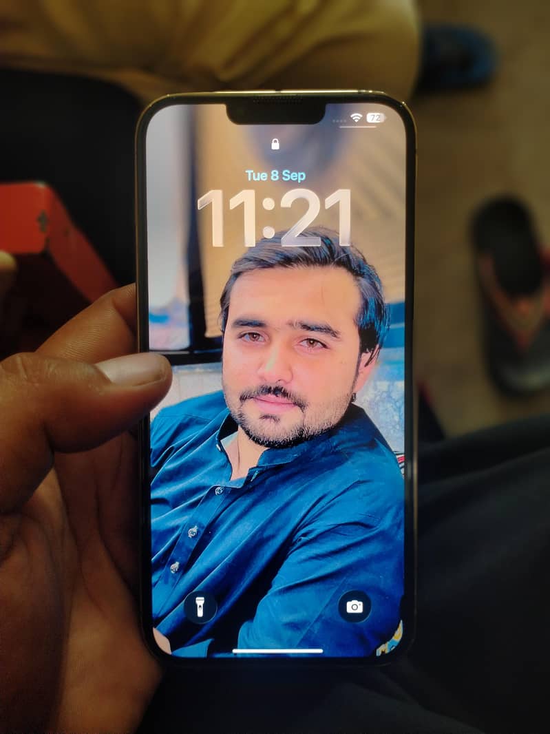 Apple iPhone 13 Pro Max 2