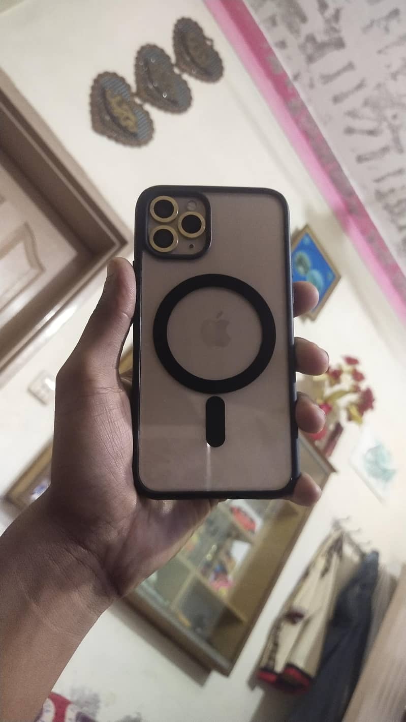 Apple iPhone 11 Pro 0