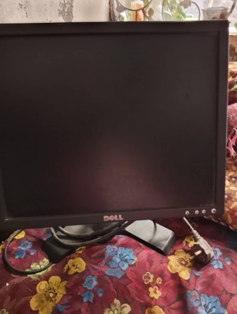 Monitor and Cpu 1