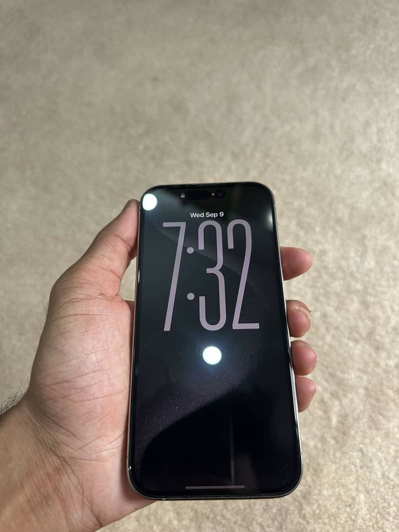 Apple iPhone 15 Pro 2