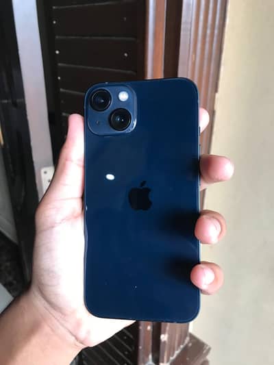 Apple iPhone 13