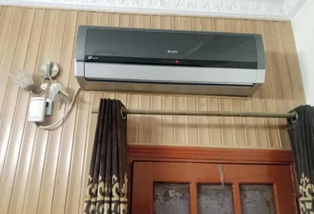 Gree 1.5 ton DC inverter AC
