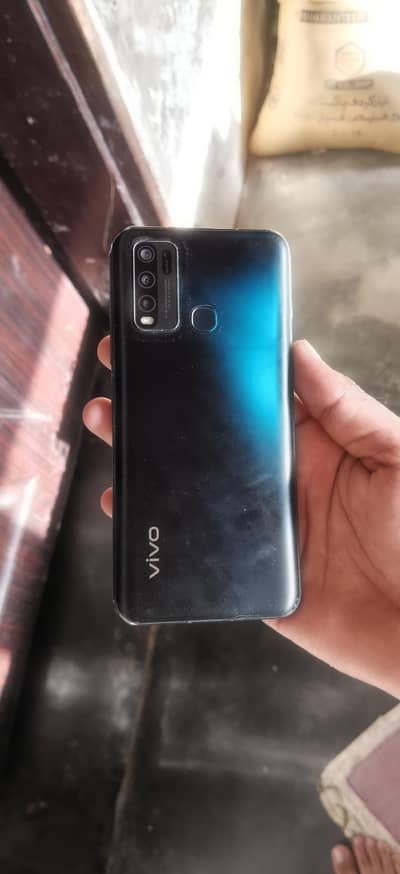 Vivo Y30 read description 0/3/3/4/5/7/8/6/6/1/5