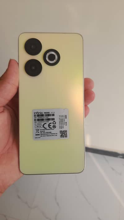 Infinix Smart 8 |With Box| 10 by 10 condition