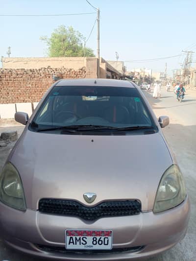 Toyota Vitz 2001