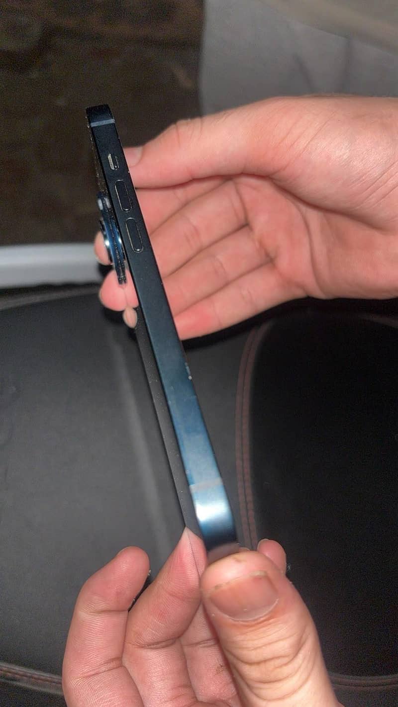 Apple iPhone 14 4