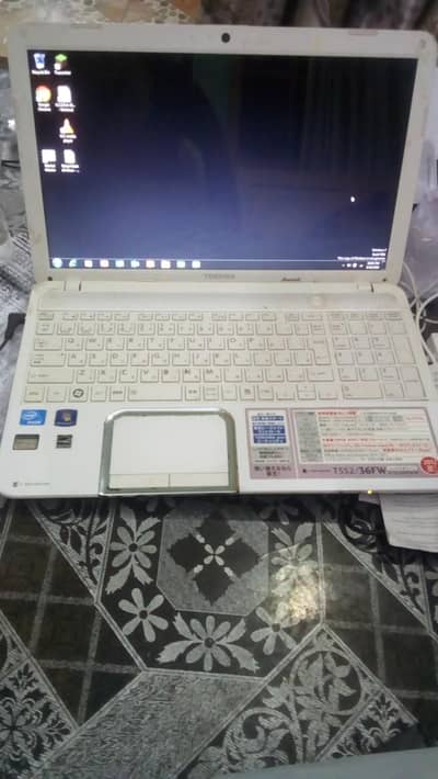 Toshiba dynabook 4gb ram 320 gb storage 2hours battery 16 inch screen