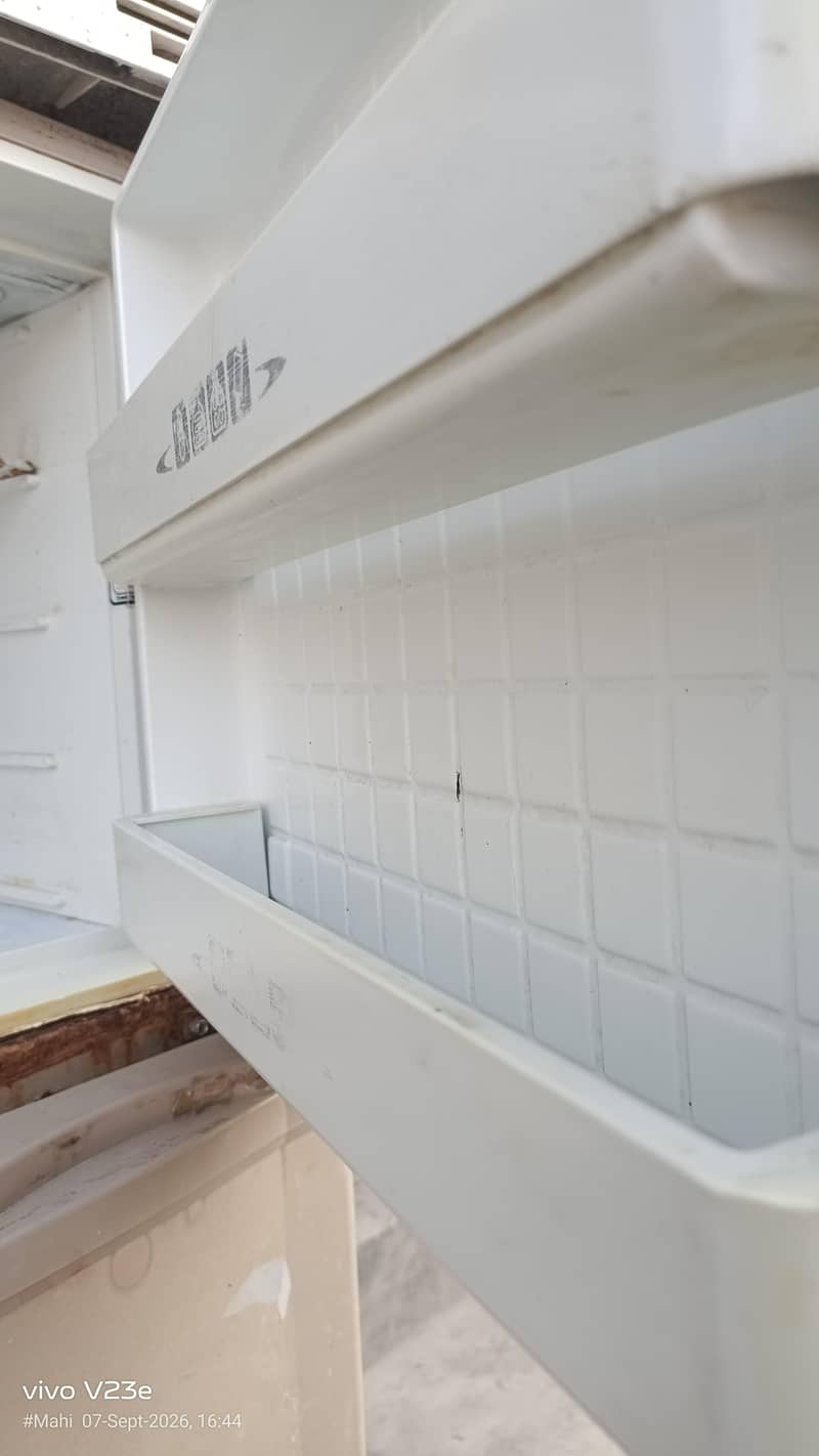 Dawlance Refrigerator 0
