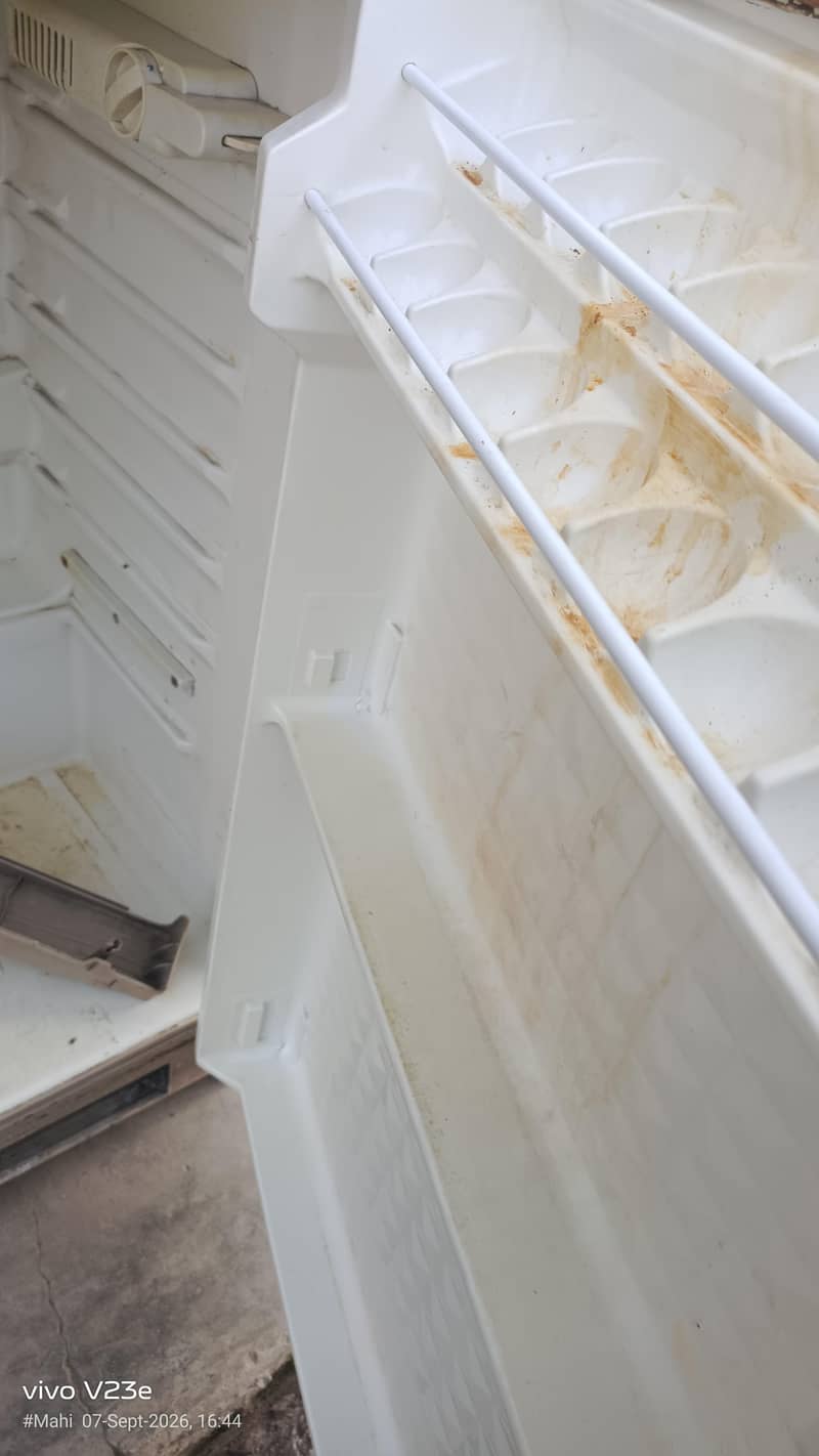 Dawlance Refrigerator 2