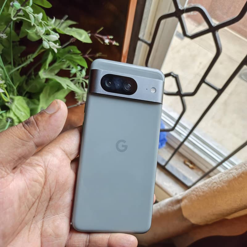 Google Pixel 8 1