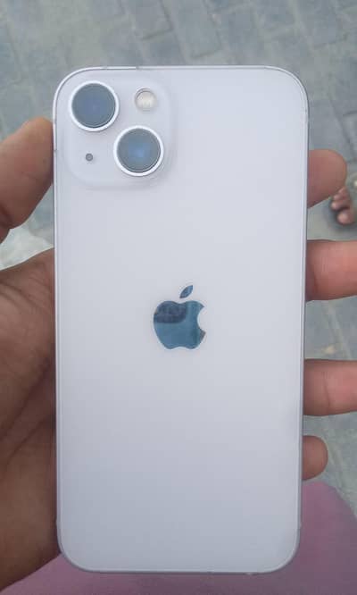 Apple iPhone 13