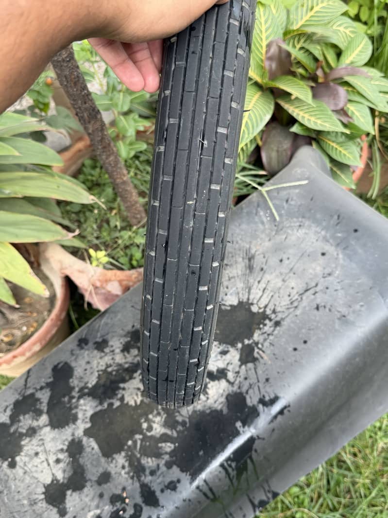Tyre CD-70 1