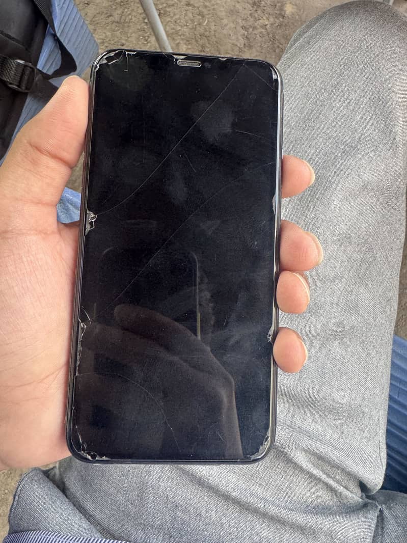 Apple iPhone 11 Pro Max 0