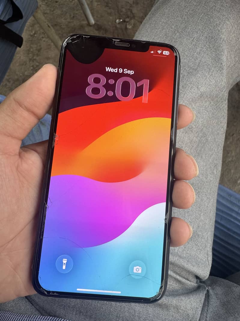 Apple iPhone 11 Pro Max 2