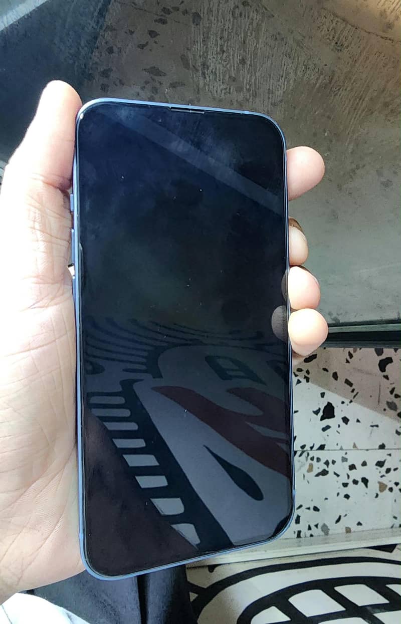 Apple iPhone 14 5