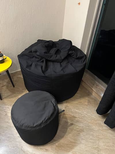 Black Bean Bag With Foot Rest And 2 Refil Bags