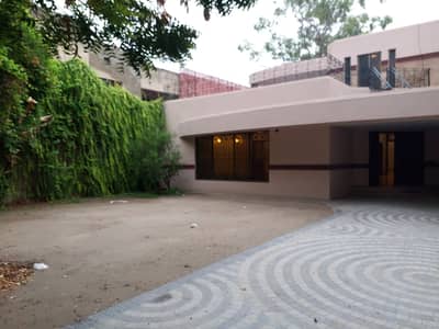 GULBERG ESTATE OFFER,1 KANAL 15 MARLA BEAUTIFULLY HOUSE FOR SALE MODEL TOWN LAHORE