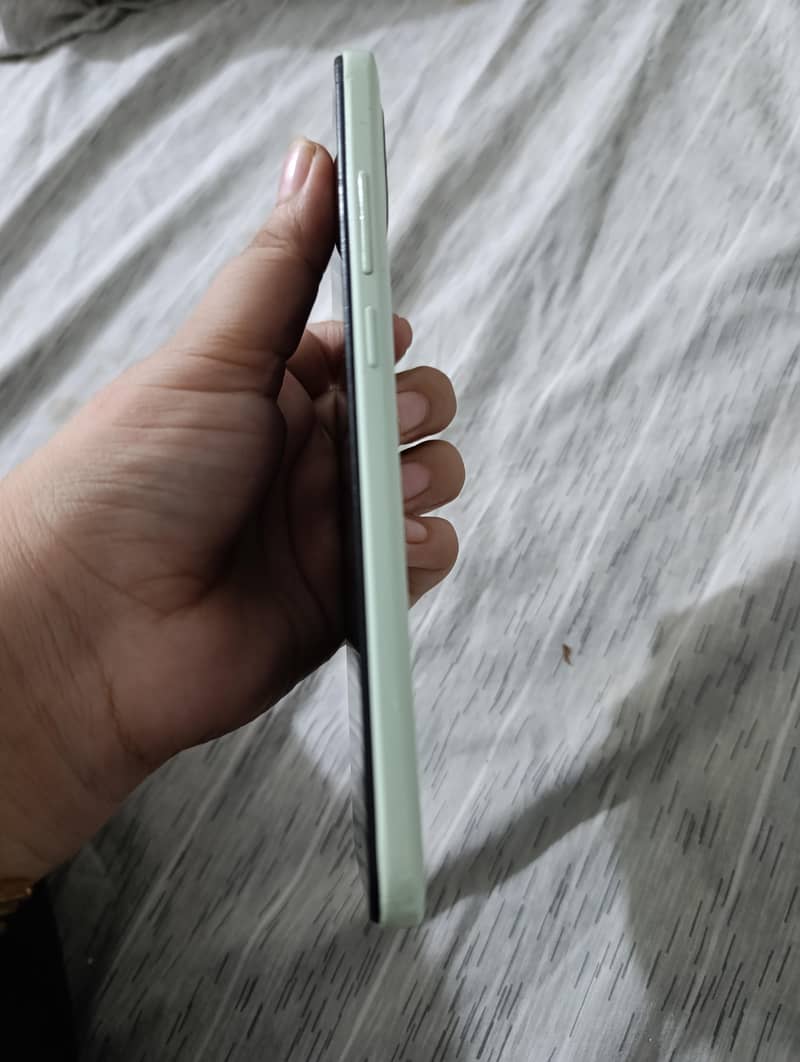 Xiaomi Mi A2 Plus 5