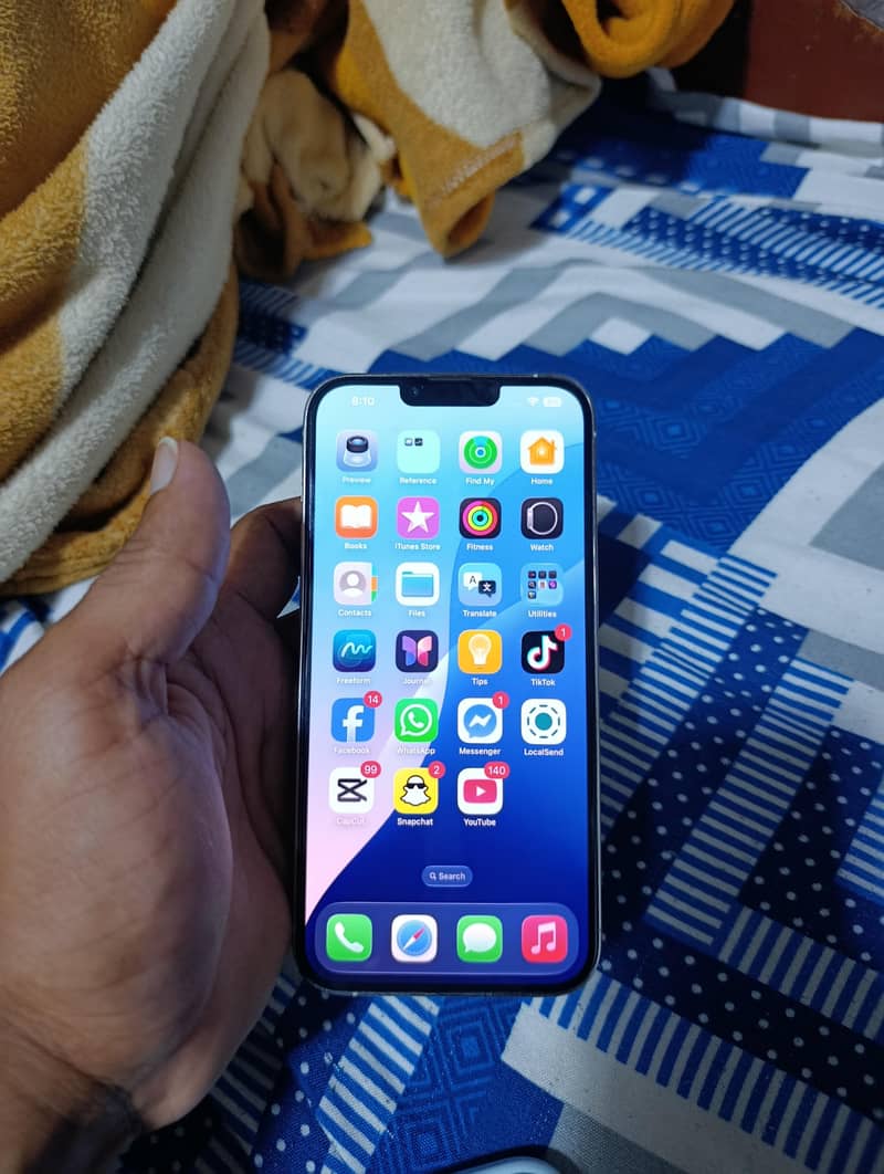 Apple iPhone 13 Pro Max 3