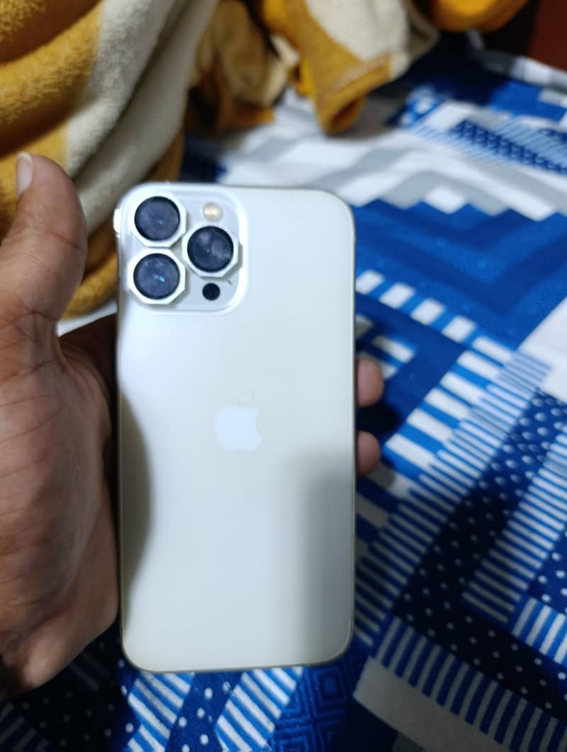 Apple iPhone 13 Pro Max 6