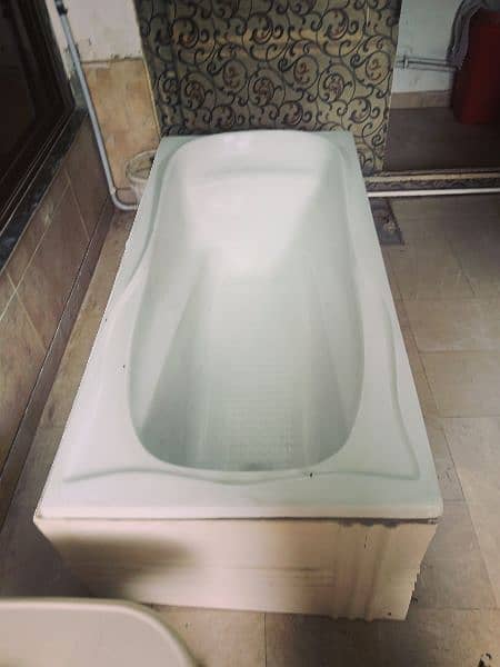 bath tub 3