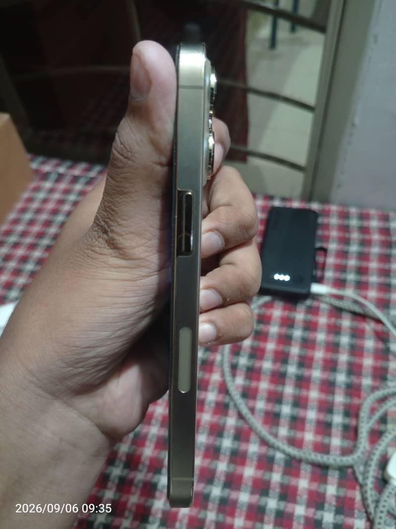 Apple iPhone 13 Pro 6