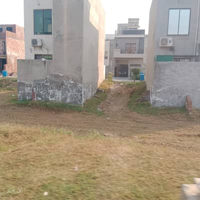 Remarkable Location Plot For Sale