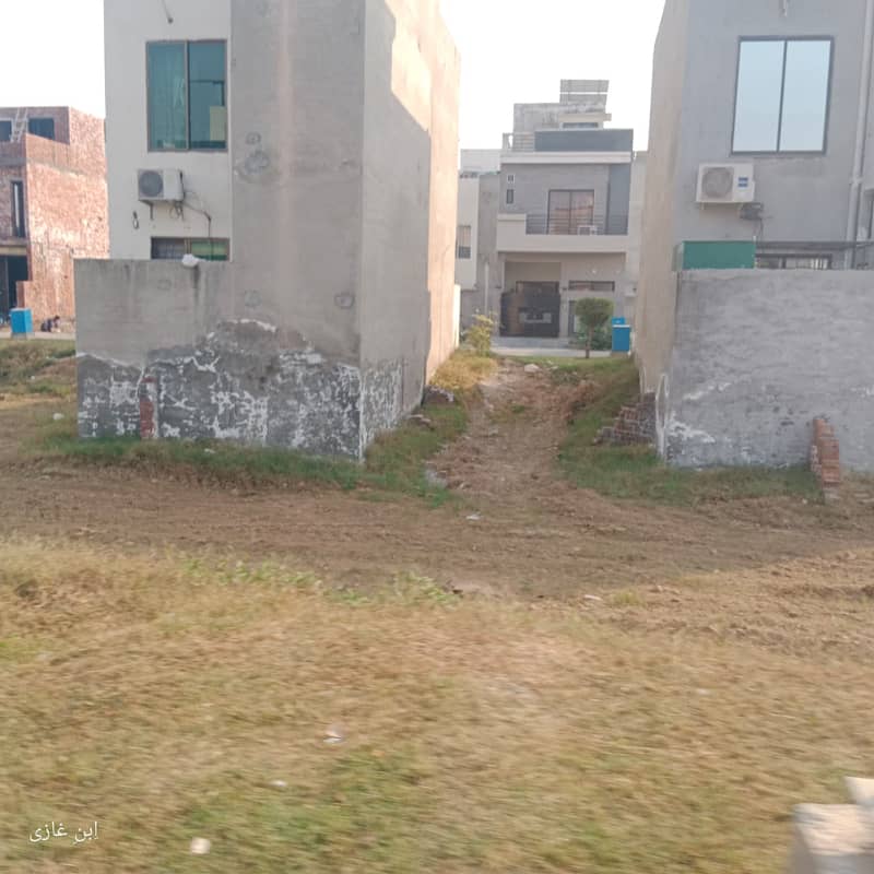 Remarkable Location Plot For Sale 0