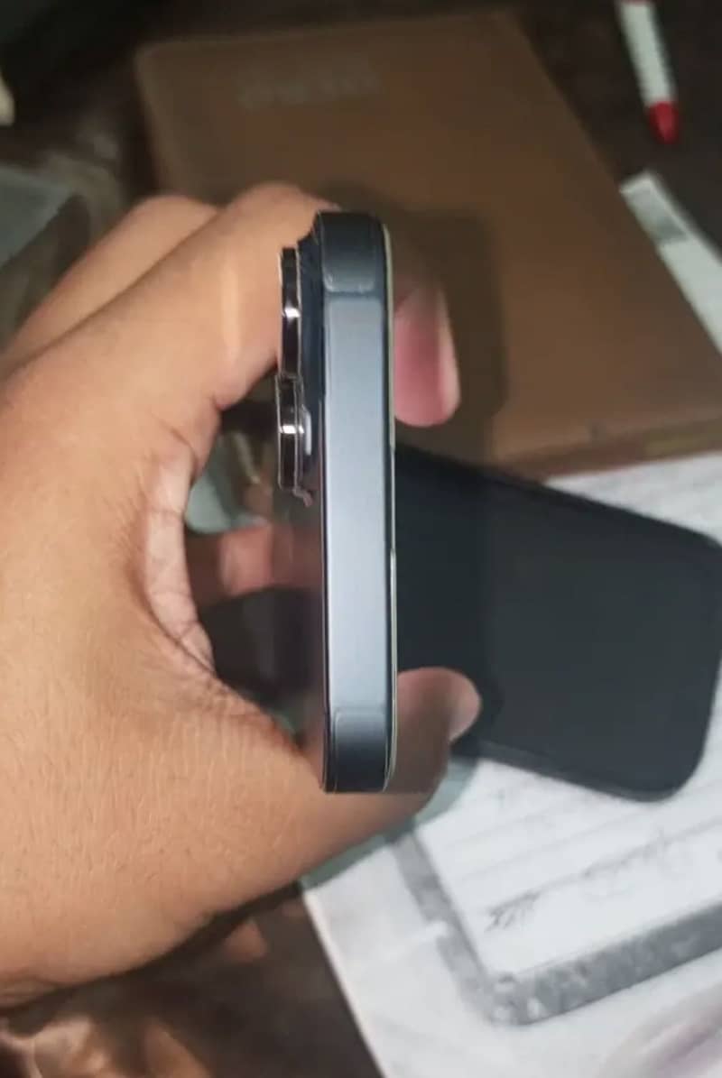 Apple iPhone 14 plus 3