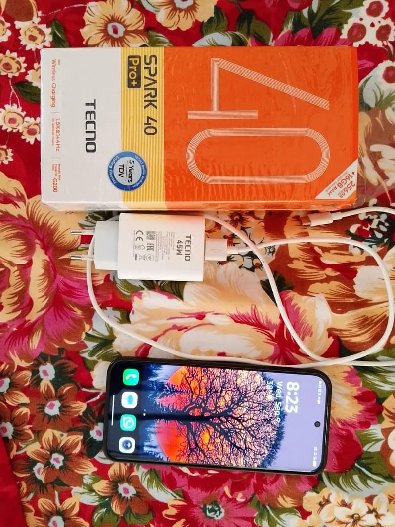 Tecno spark 40 pro plus 3