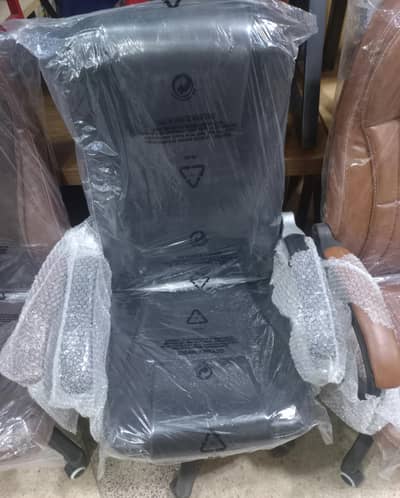 Hydraulic Revolving Office Executive Boss Chair | Gaming Chair