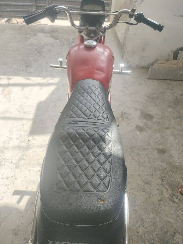 CD 70 9
