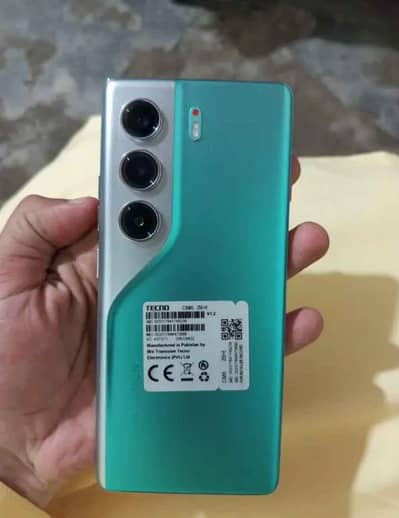 Tecno CAMON 40 Pro