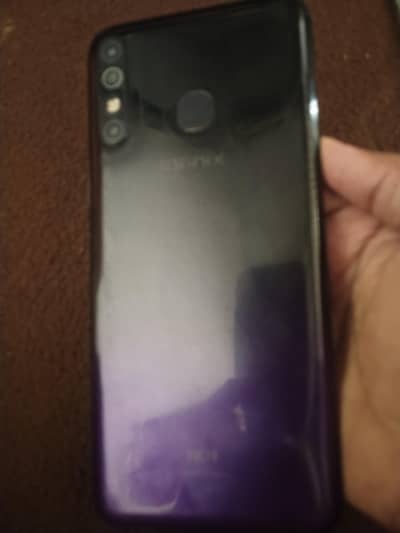 Infinix Hot 8