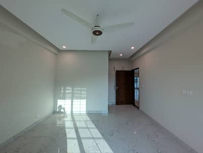 10-Marla 3-Bedroom'S Upper Portion Available For Rent In Askari-10 Lahore Cantt.