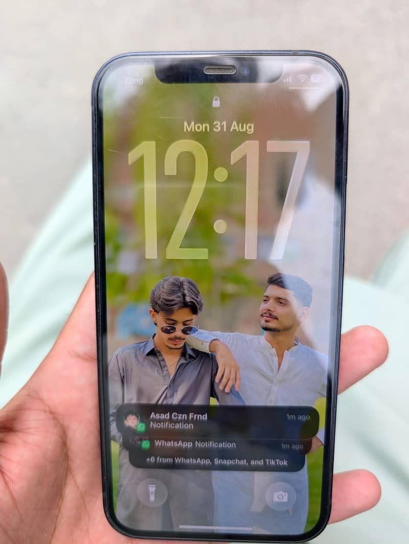 Apple iPhone 12 2