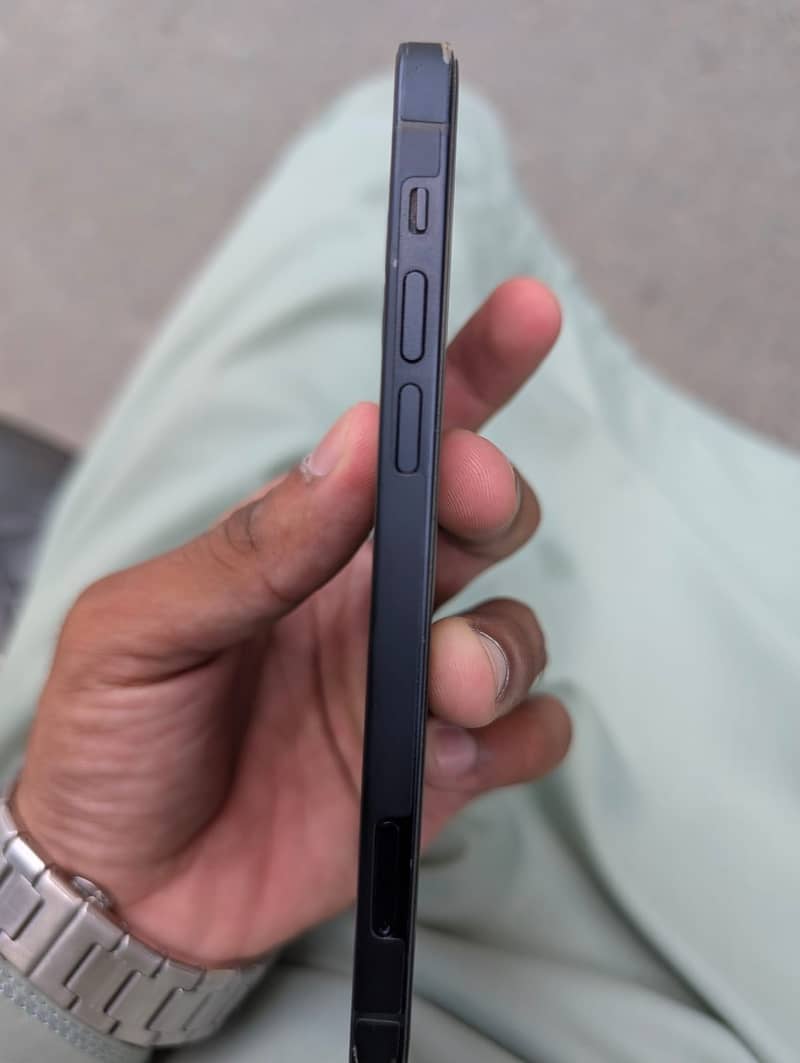 Apple iPhone 12 5