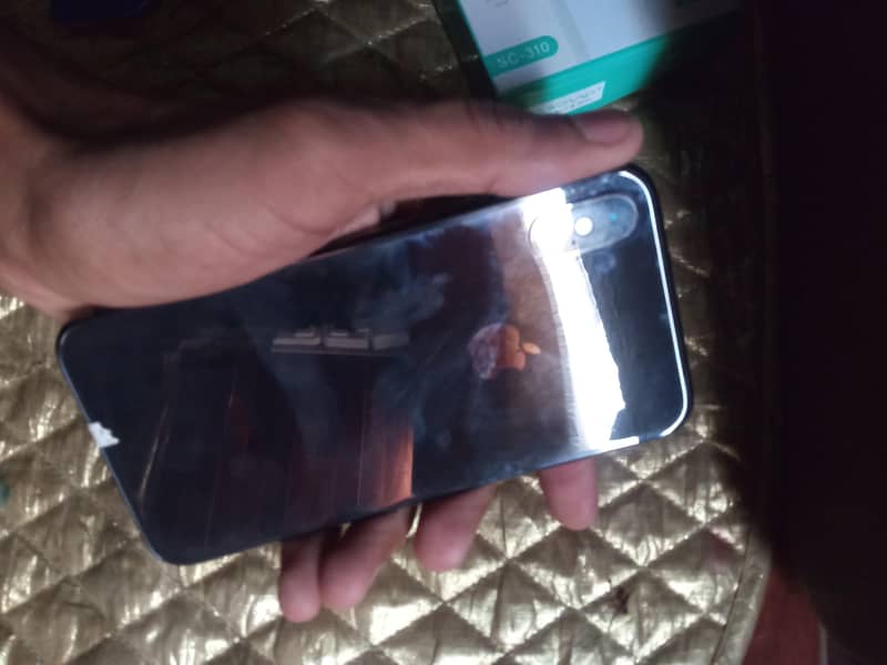 Apple iPhone XS 0