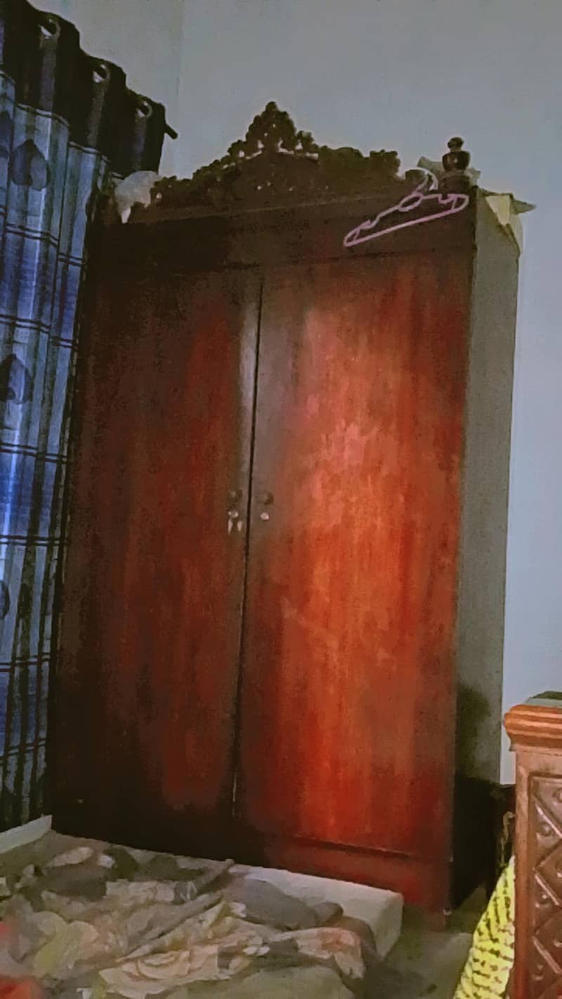 bedroom set. 0