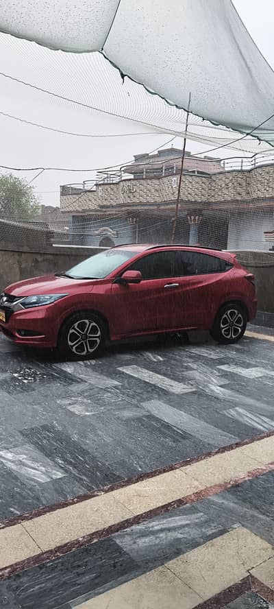 Honda Vezel 2016